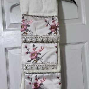PM120223 Three Piece Embroidered Towel Set and Two Matching Shower Curtains